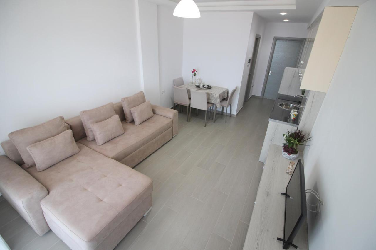 Amaris Apartment Sarande Bilik gambar
